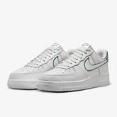 Nike Air Force 1 '07 LV8