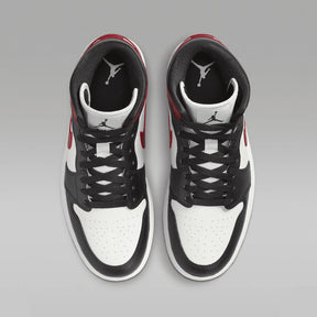 Nike Air Jordan 1 Mid "Chicago Black Toe".