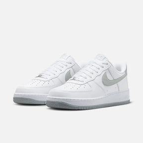 Tênis Nike Air Force 1 '07 'Smoke Grey'