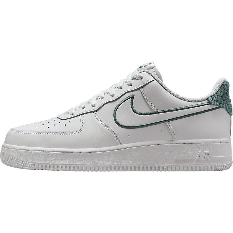 Nike Air Force 1 '07 LV8