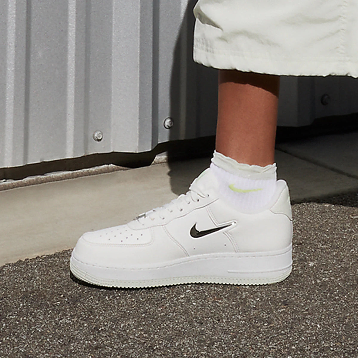 Nike Air Force 1 Low Next Nature “White/Metallic Silver”